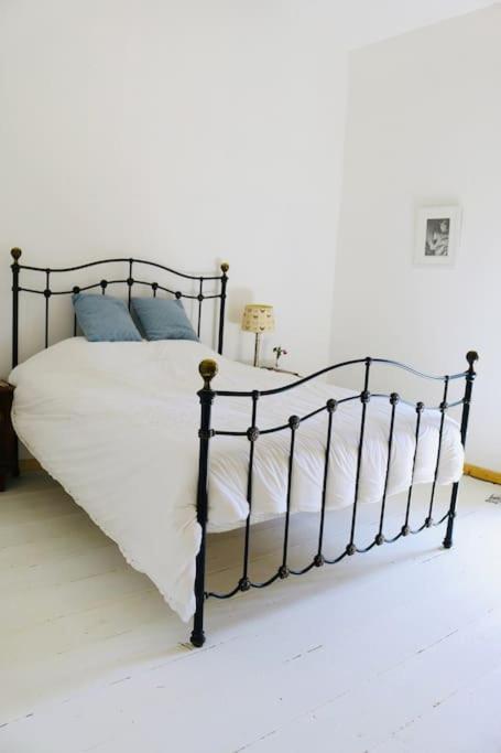 As Seen On A New Life In The Sun - Beautiful 3 Bedroom Cottage With Shared Pool Montboyer Exterior photo